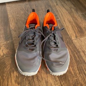 Like new Nike golf shoes